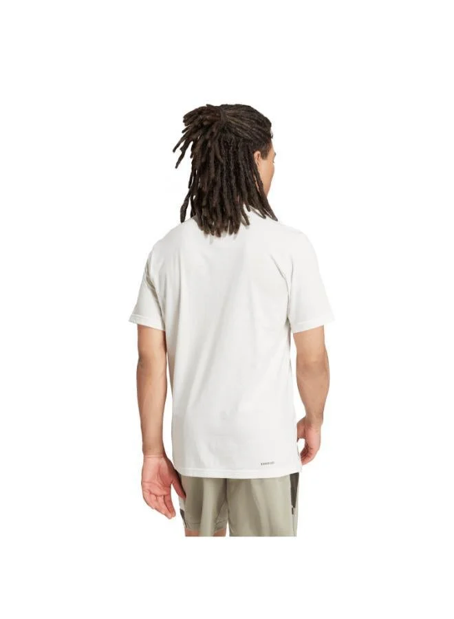 اديداس تيشيرت بطبعة شعار مموه من ترين إسنشالز